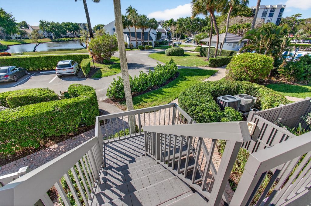 Photo of 2303 Bridgewood Drive #2303, Boca Raton, FL 33434 (MLS # F10550644)