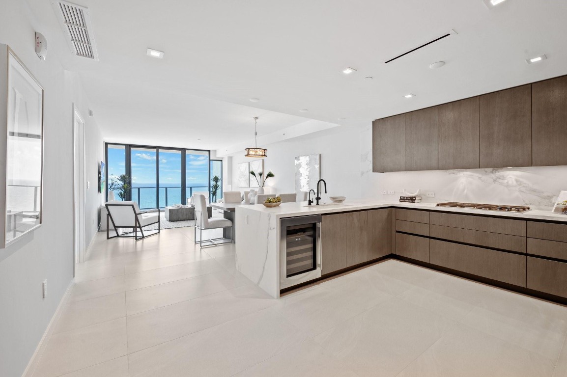 Solemar Condo - Residential Lease