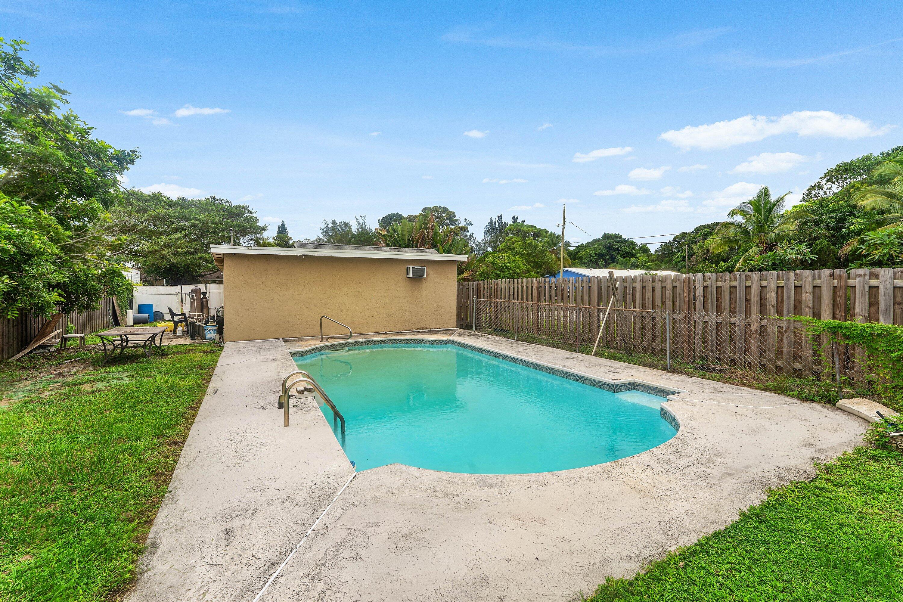 4329 Whispering Pines Road
