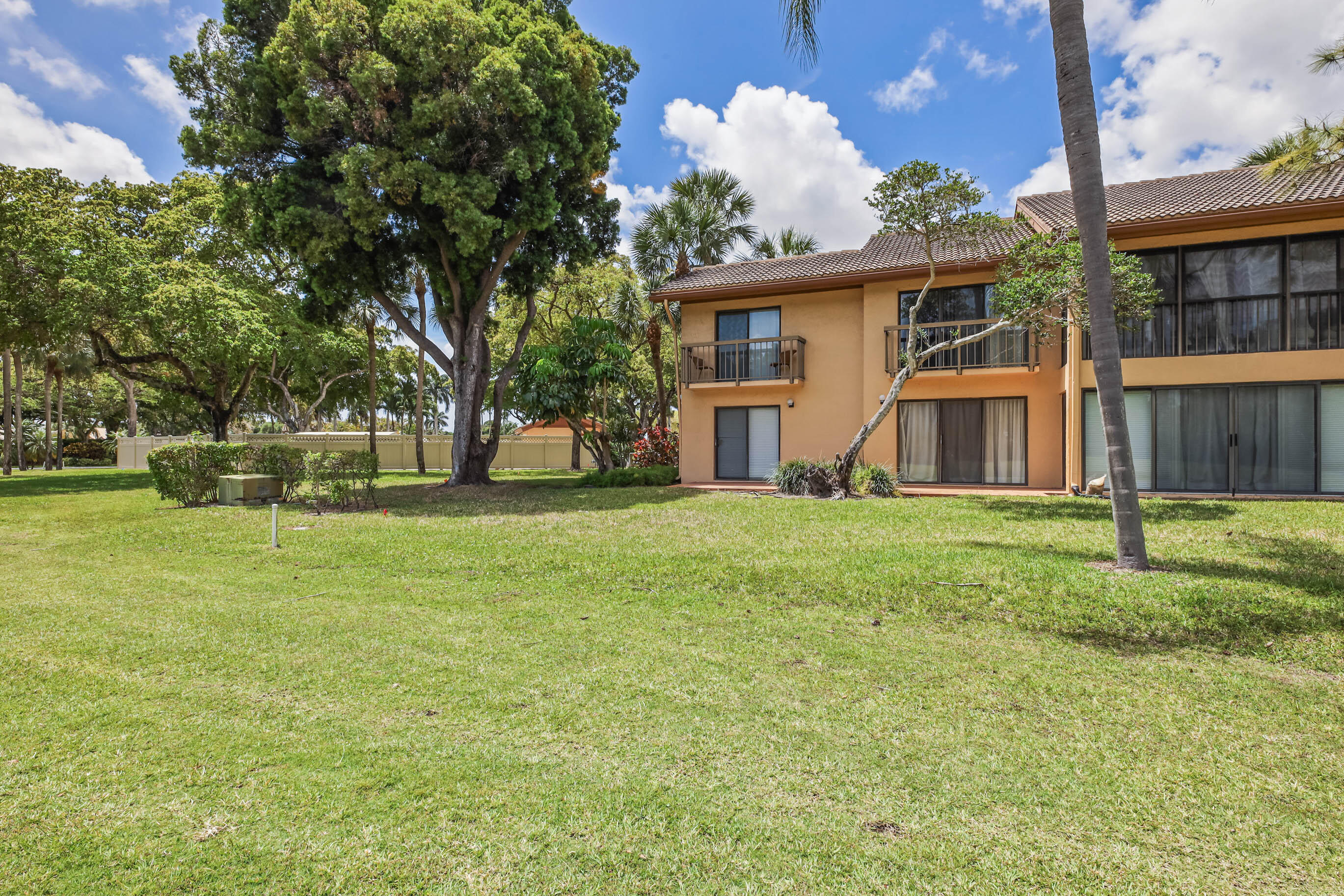FOUNTAINS SOUTH CONDO 2 - Residential