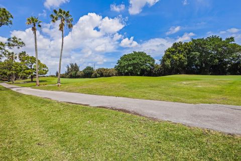 Tiny photo for 5338 S Fountains Dr Drive S, Lake Worth, FL 33467 (MLS # B26015758)