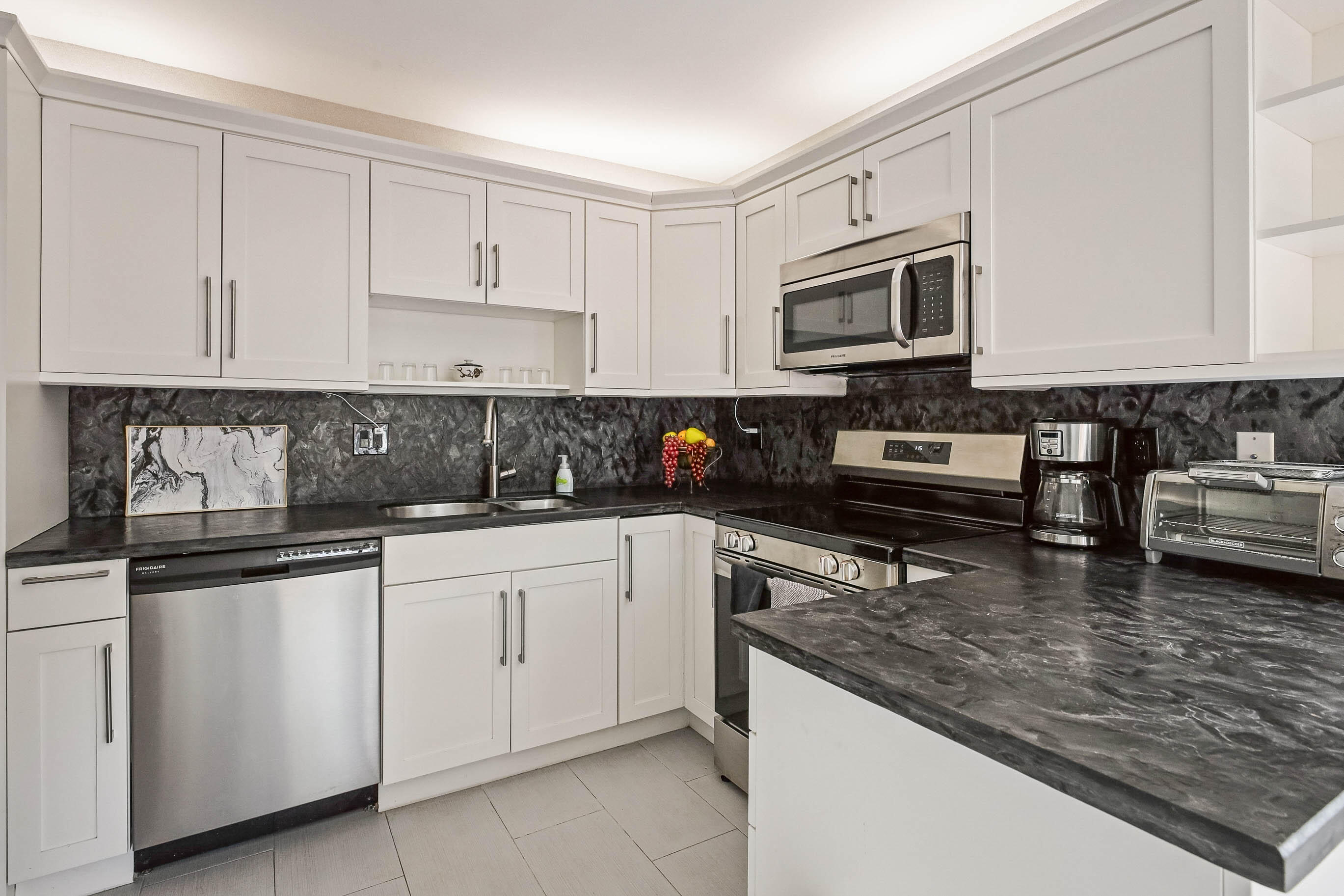 FOUNTAINS SOUTH CONDO 2 - Residential