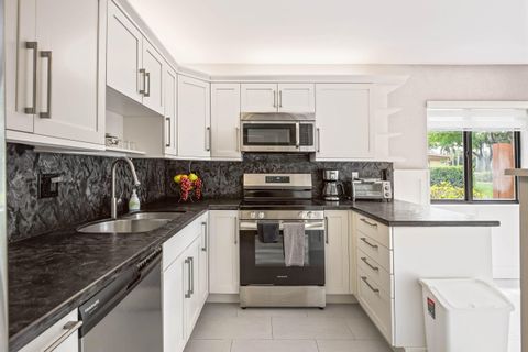 Tiny photo for 5338 S Fountains Dr Drive S, Lake Worth, FL 33467 (MLS # B26015758)