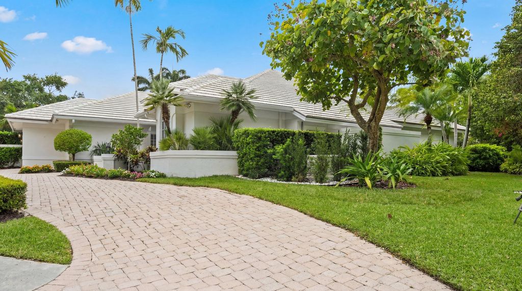 Photo of 116 Echo Drive, Jupiter, FL 33458 (MLS # B26014444)