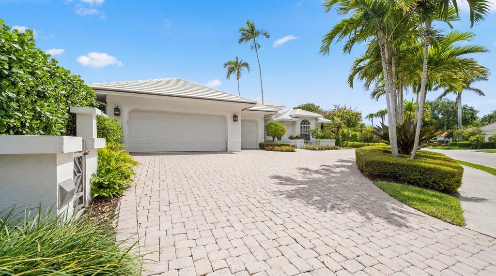 Photo of 116 Echo Drive, Jupiter, FL 33458 (MLS # B26014444)