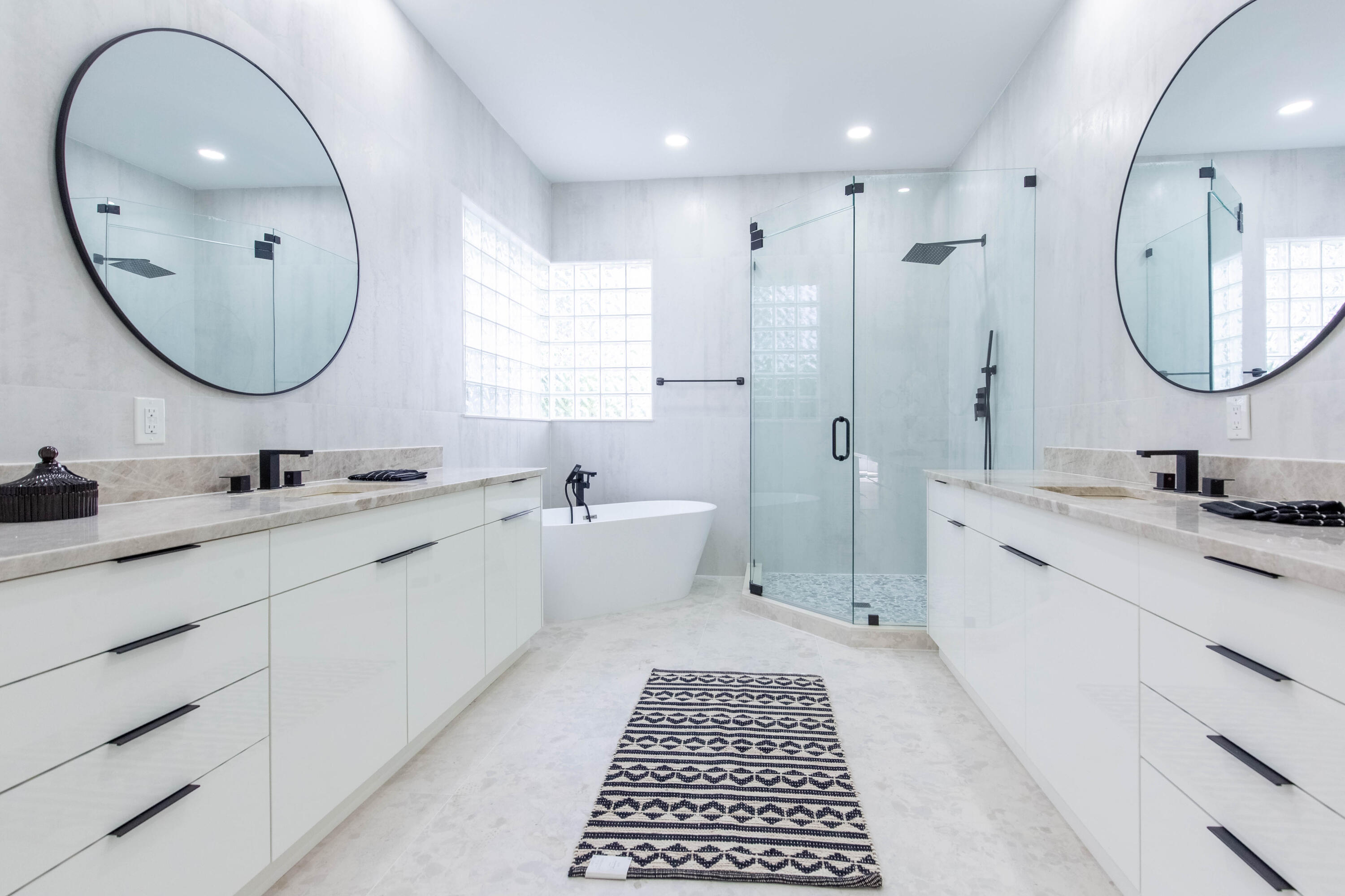 EAGLES LANDING OF P B POL - Residential Lease