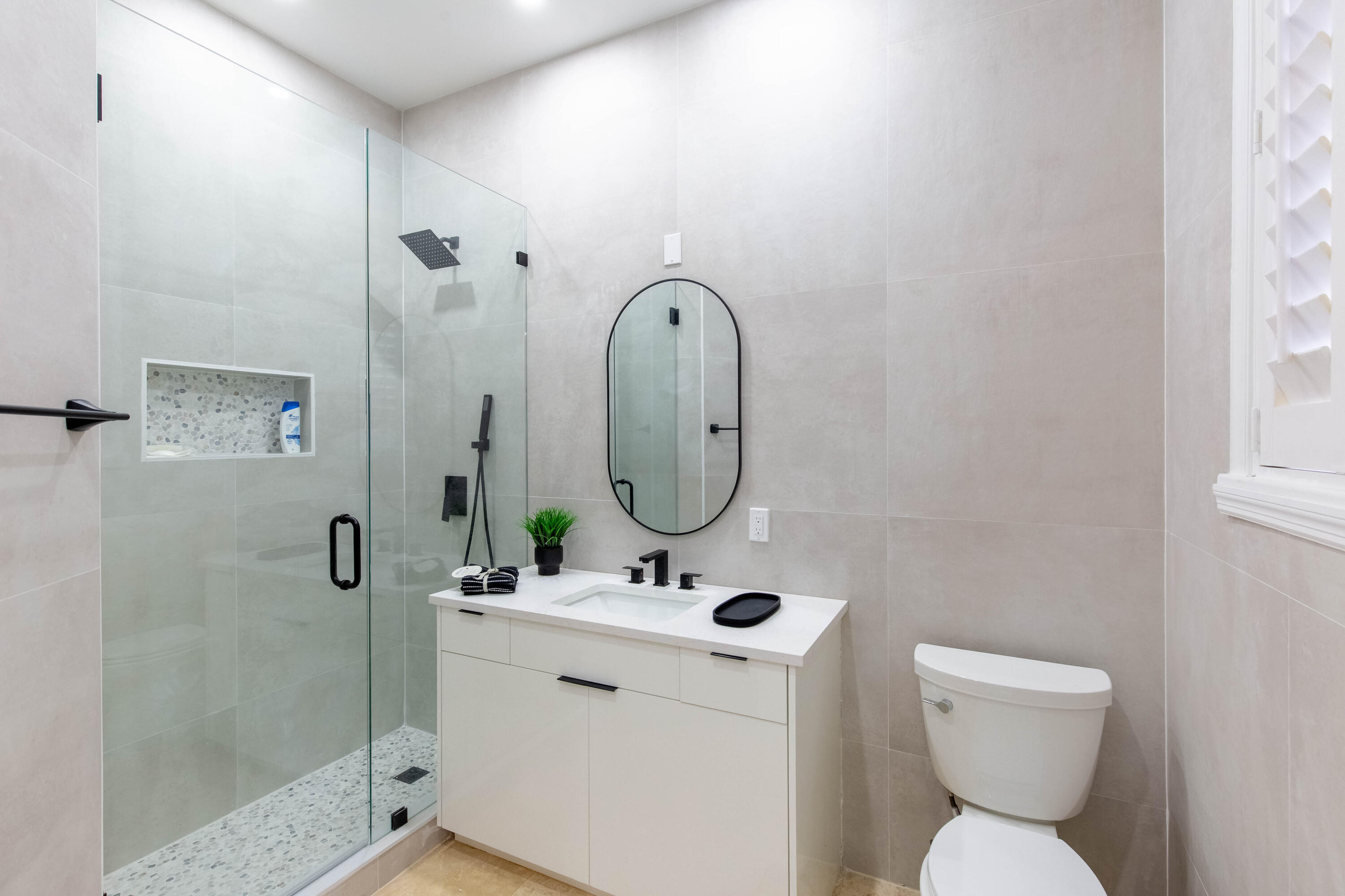 EAGLES LANDING OF P B POL - Residential Lease