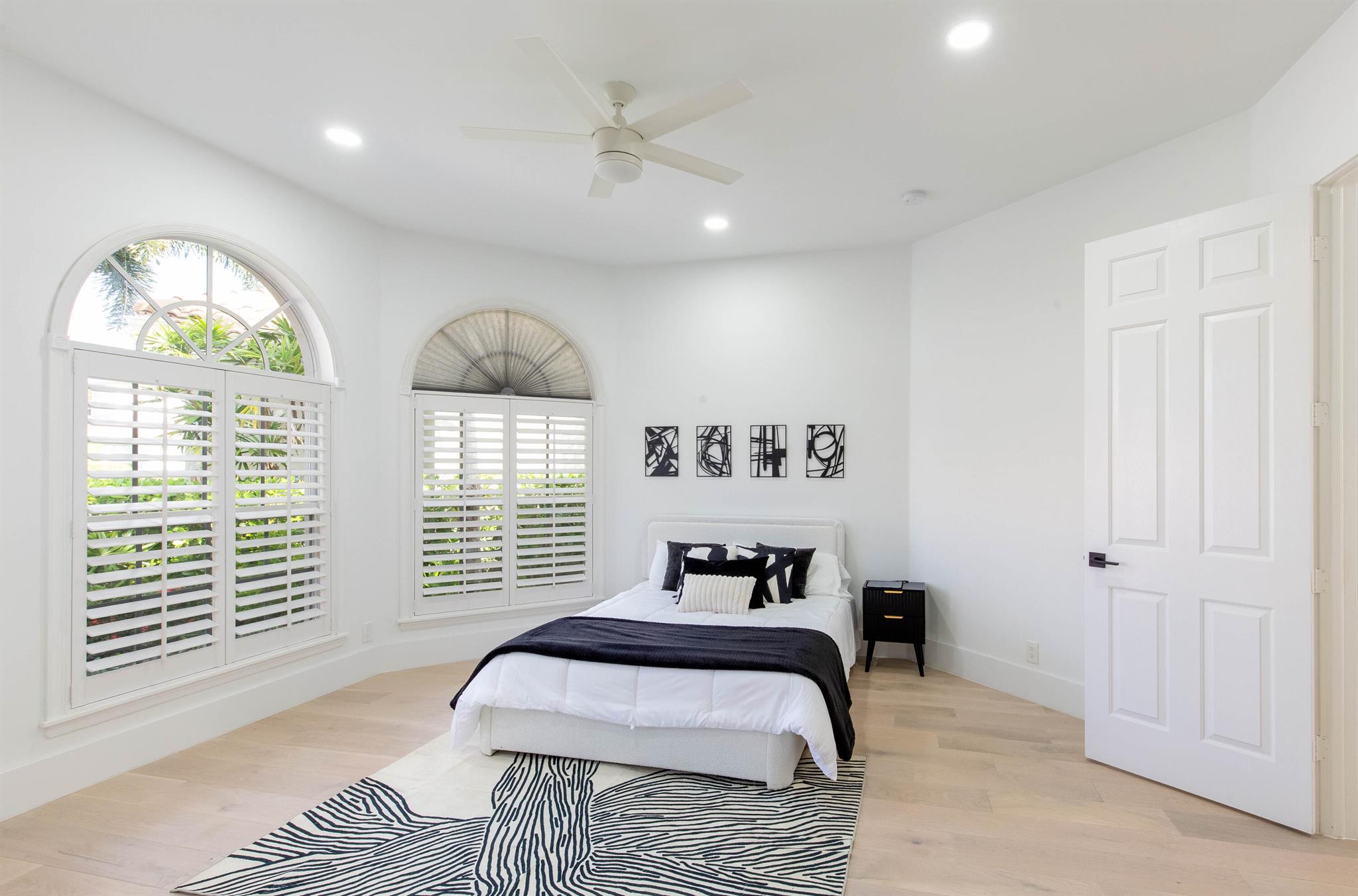 EAGLES LANDING OF P B POL - Residential Lease