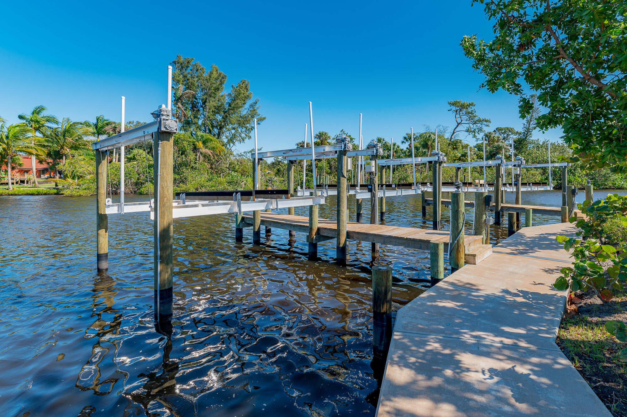 MANATEE ISLES - Residential