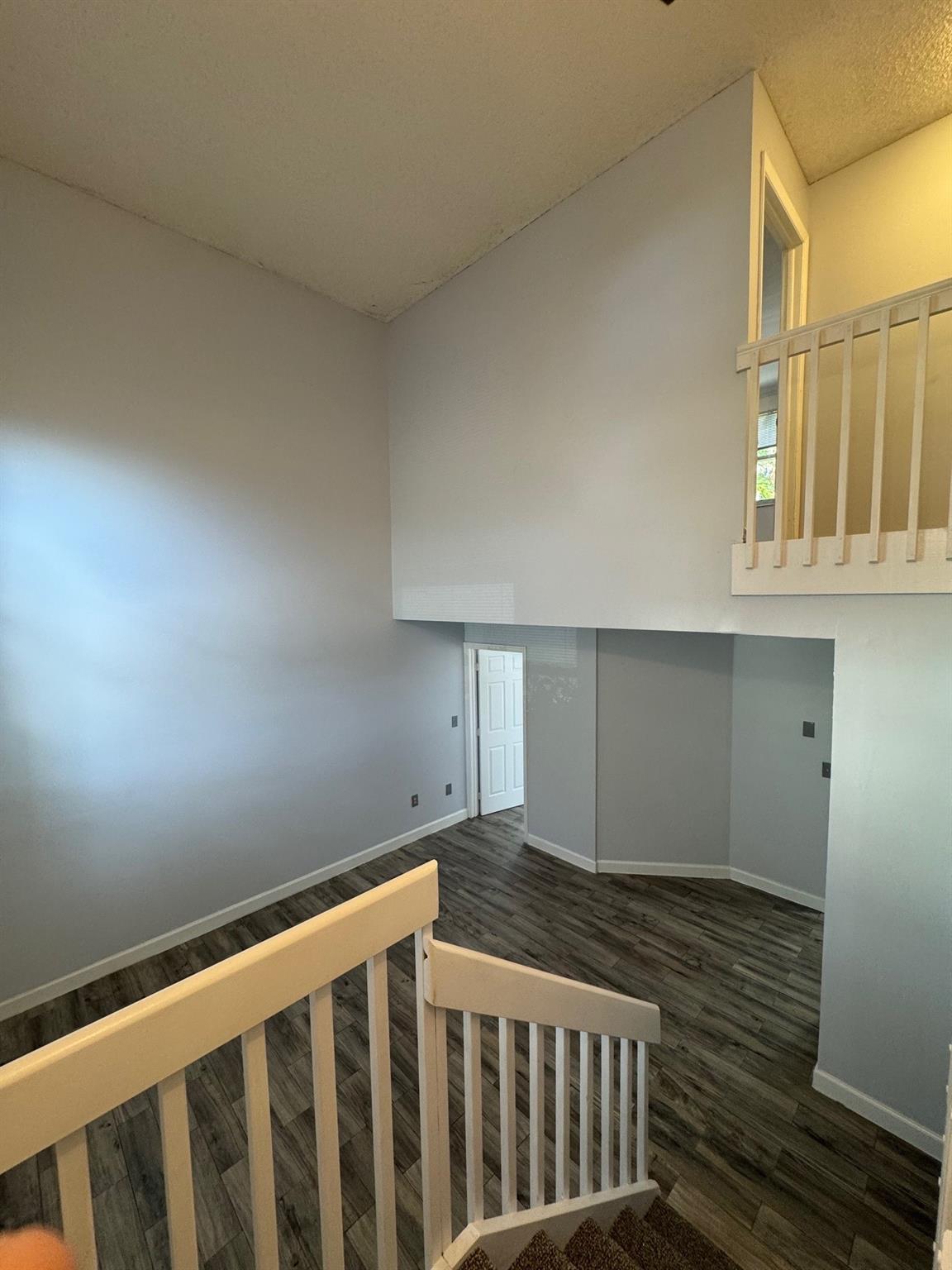 APPLE CREEK - Residential