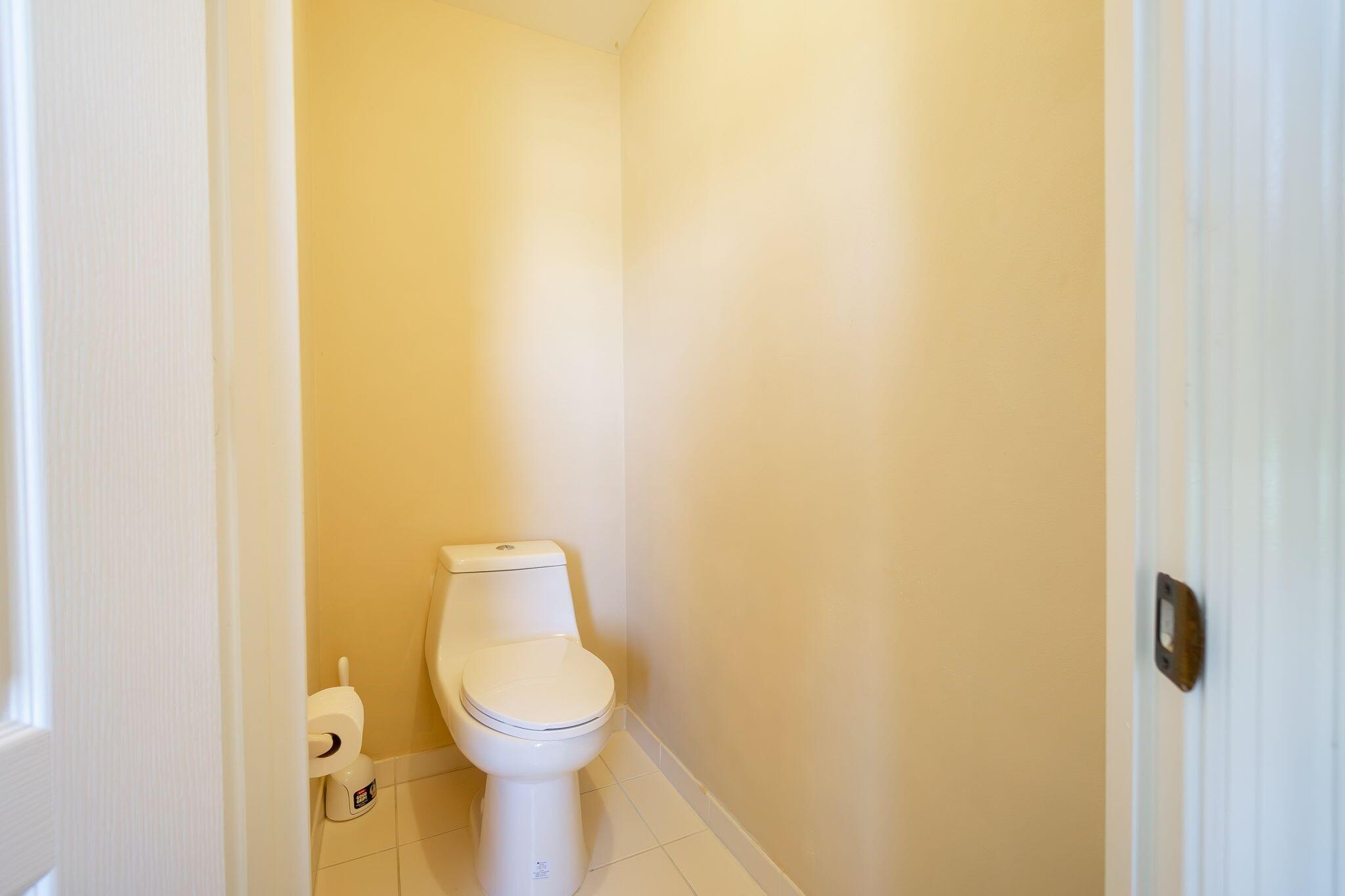 SEMINOLE ESTATES & TOWNHO - Residential Lease