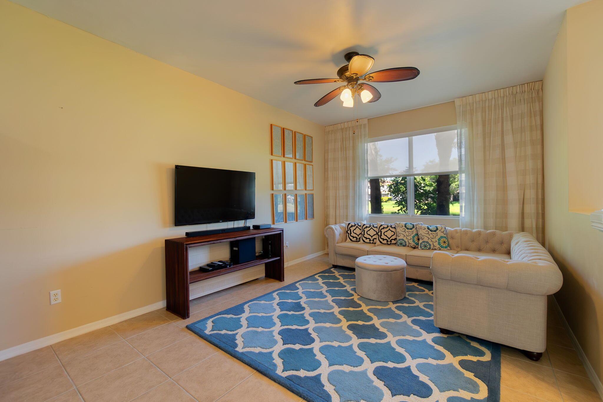 SEMINOLE ESTATES & TOWNHO - Residential Lease