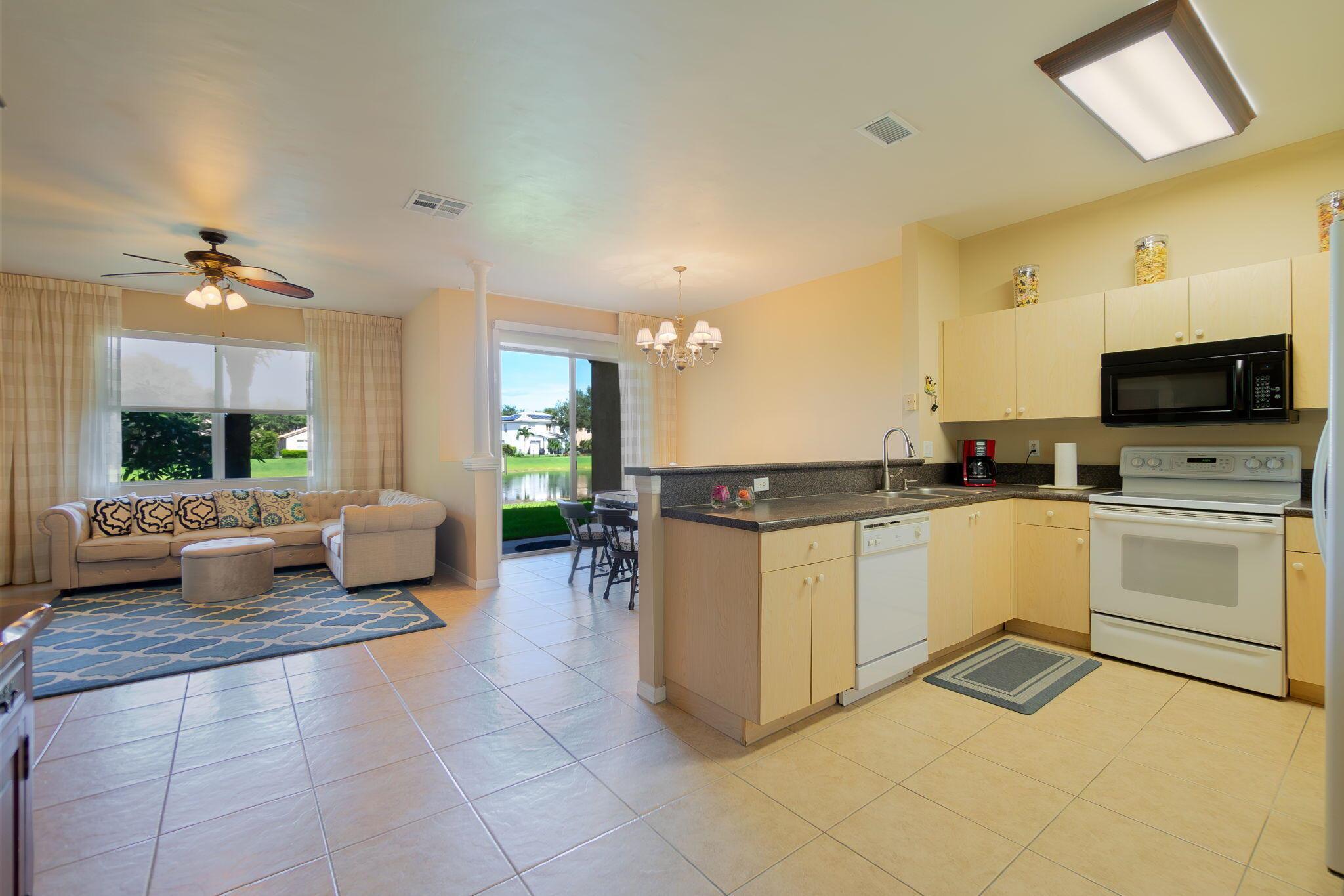 SEMINOLE ESTATES & TOWNHO - Residential Lease