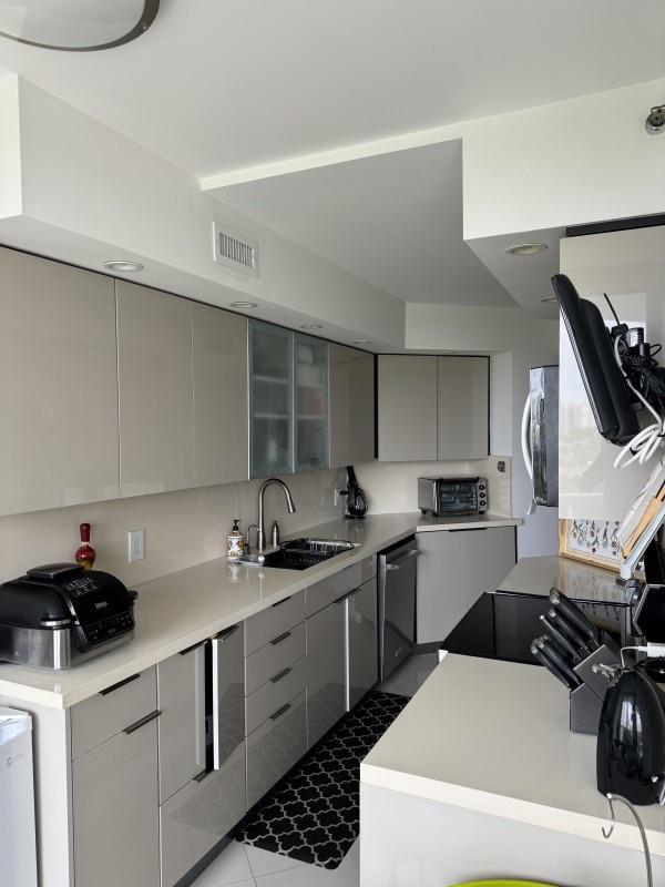 3610 Yacht Club Dr 701