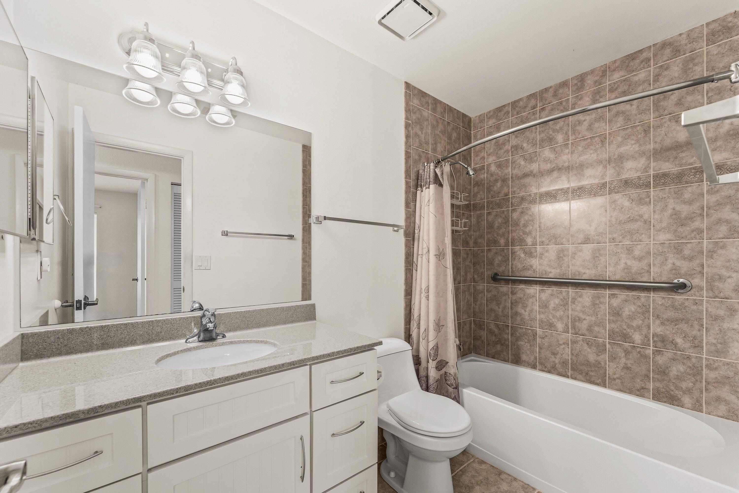 ORANGE TREE HOMES - Residential