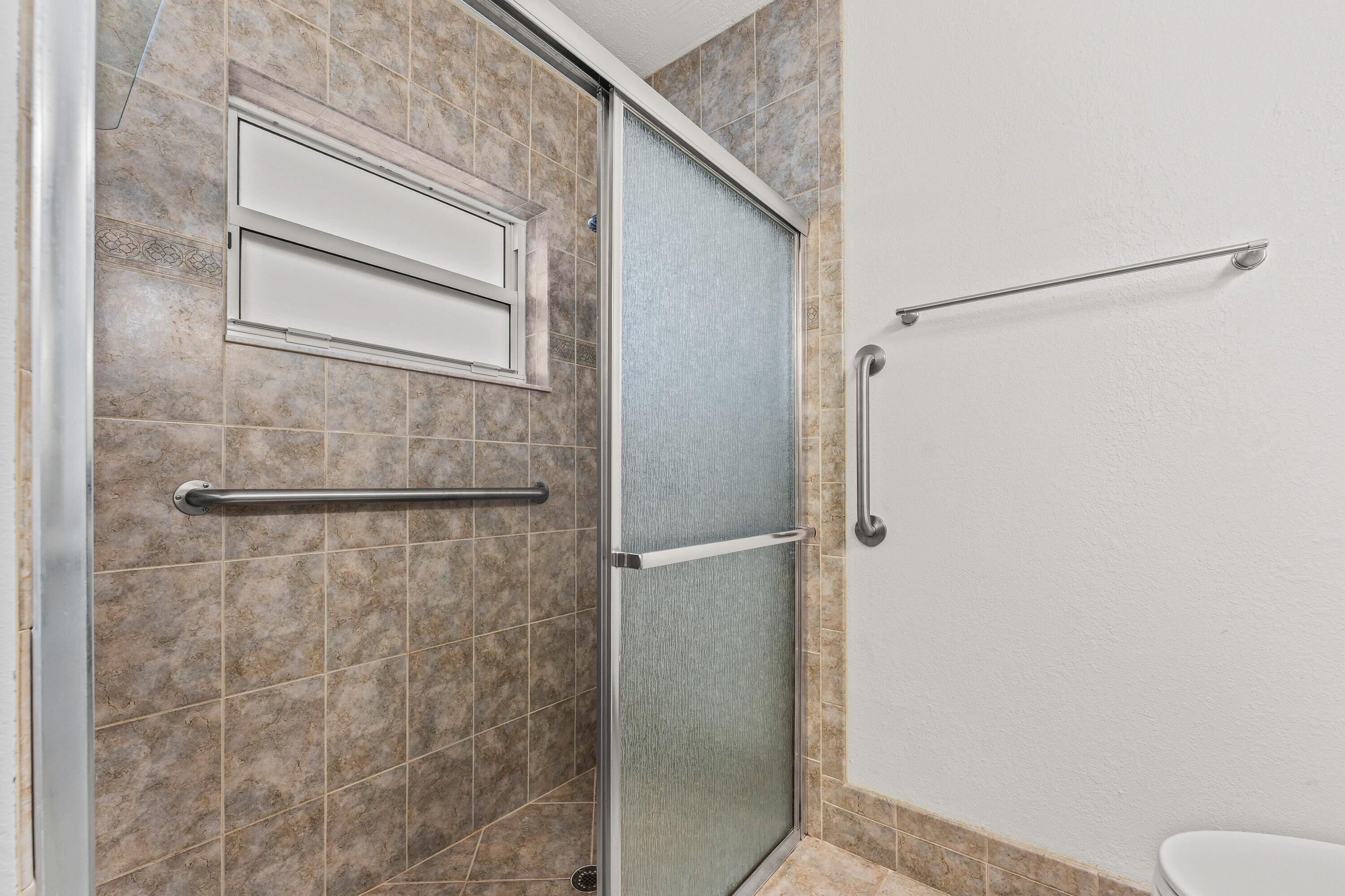 ORANGE TREE HOMES - Residential