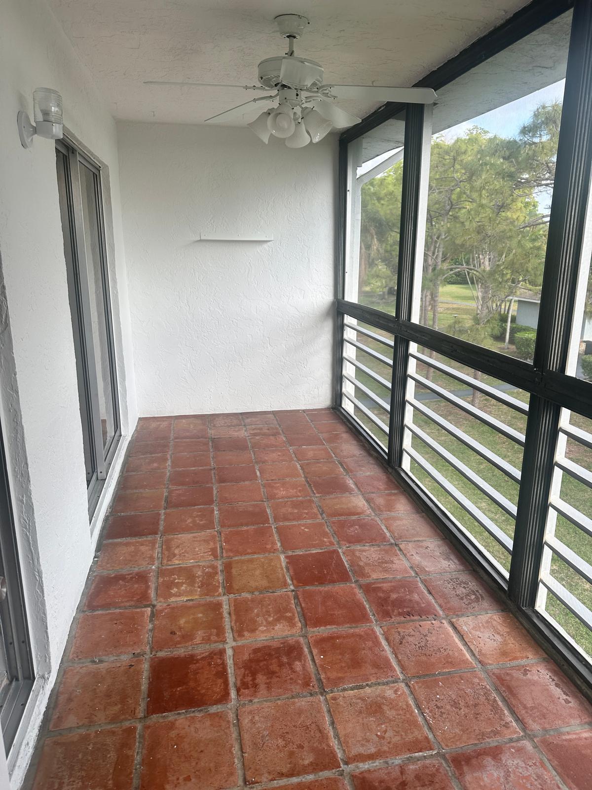 VILLAGE GREEN 4 CONDO - Residential