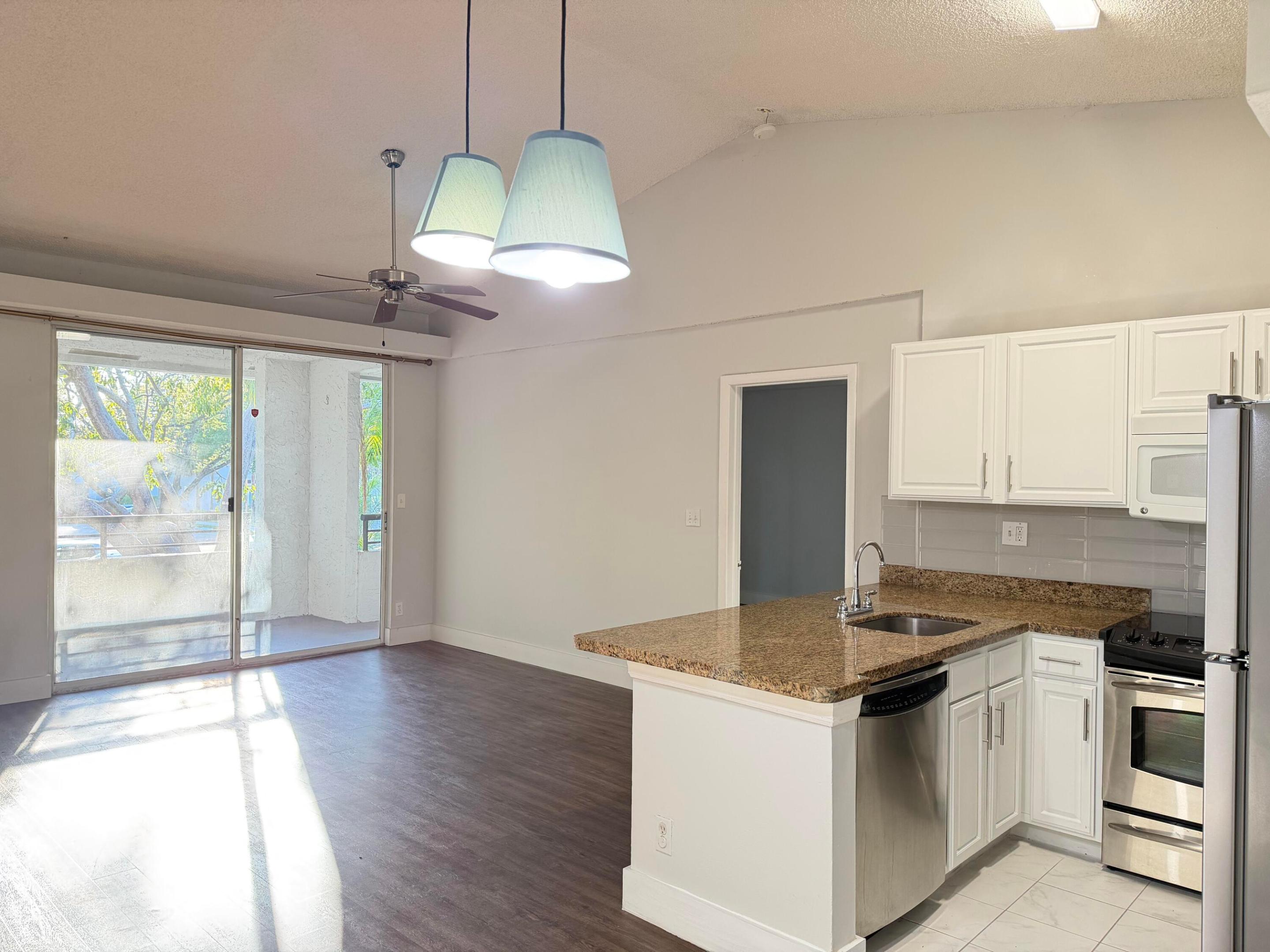 COCO PARC CONDO - Residential Lease
