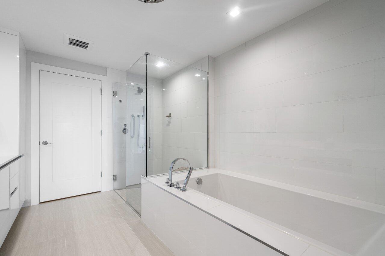 AKOYA BOCA WEST - Residential