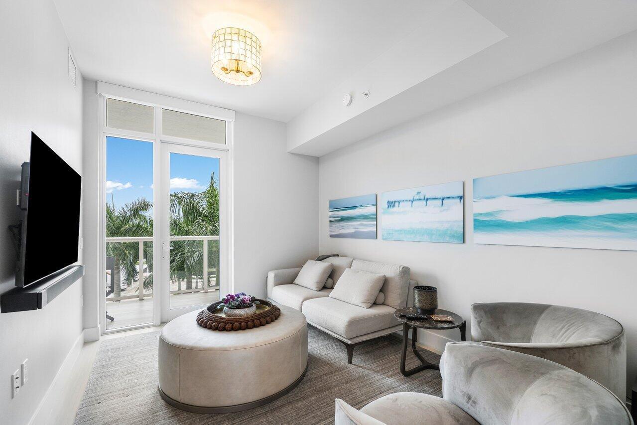 AKOYA BOCA WEST - Residential