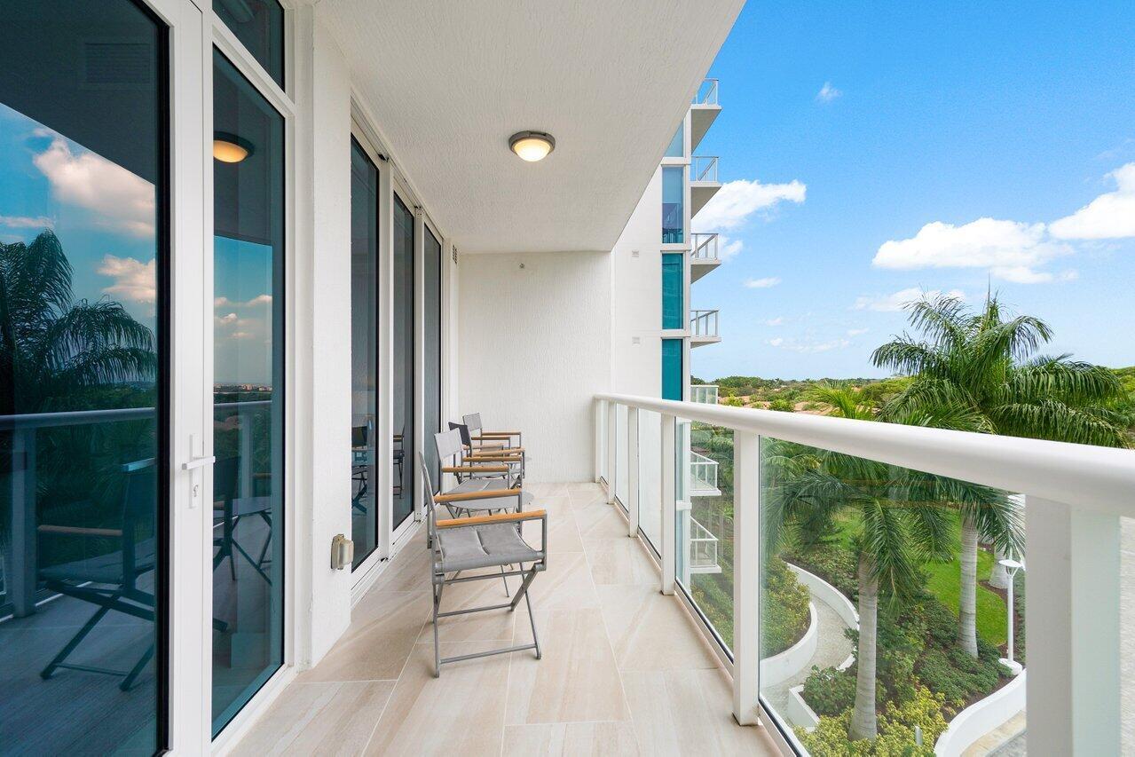 AKOYA BOCA WEST - Residential