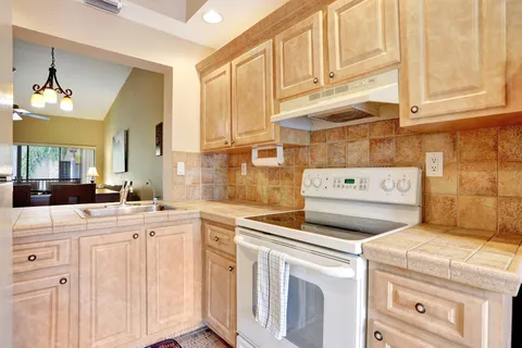 1961 SW 15th Street Unit 82, Deerfield Beach, FL MLS: R11091151