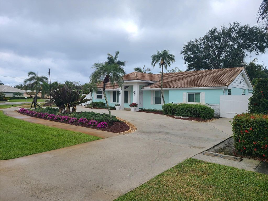 Photo of 1720 Ardley Road, North Palm Beach, FL 33408 (MLS # F10546327)