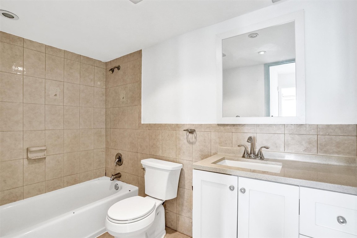 THREE HORIZONS SOUTH - Residential