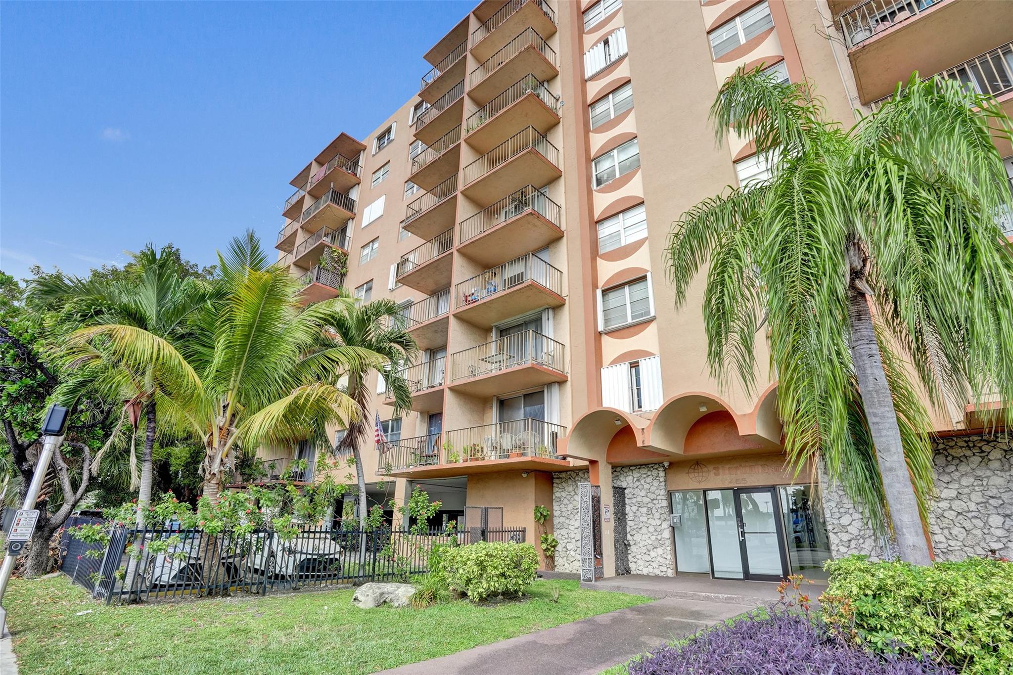 THREE HORIZONS SOUTH - Residential