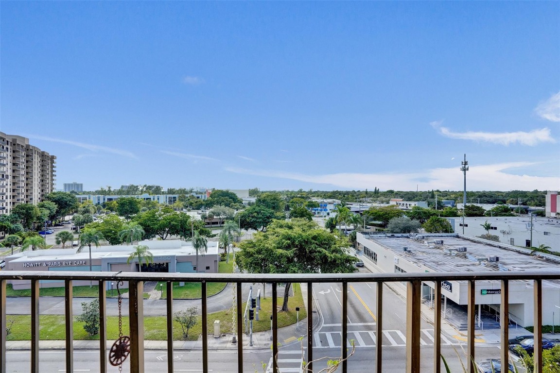 THREE HORIZONS SOUTH - Residential