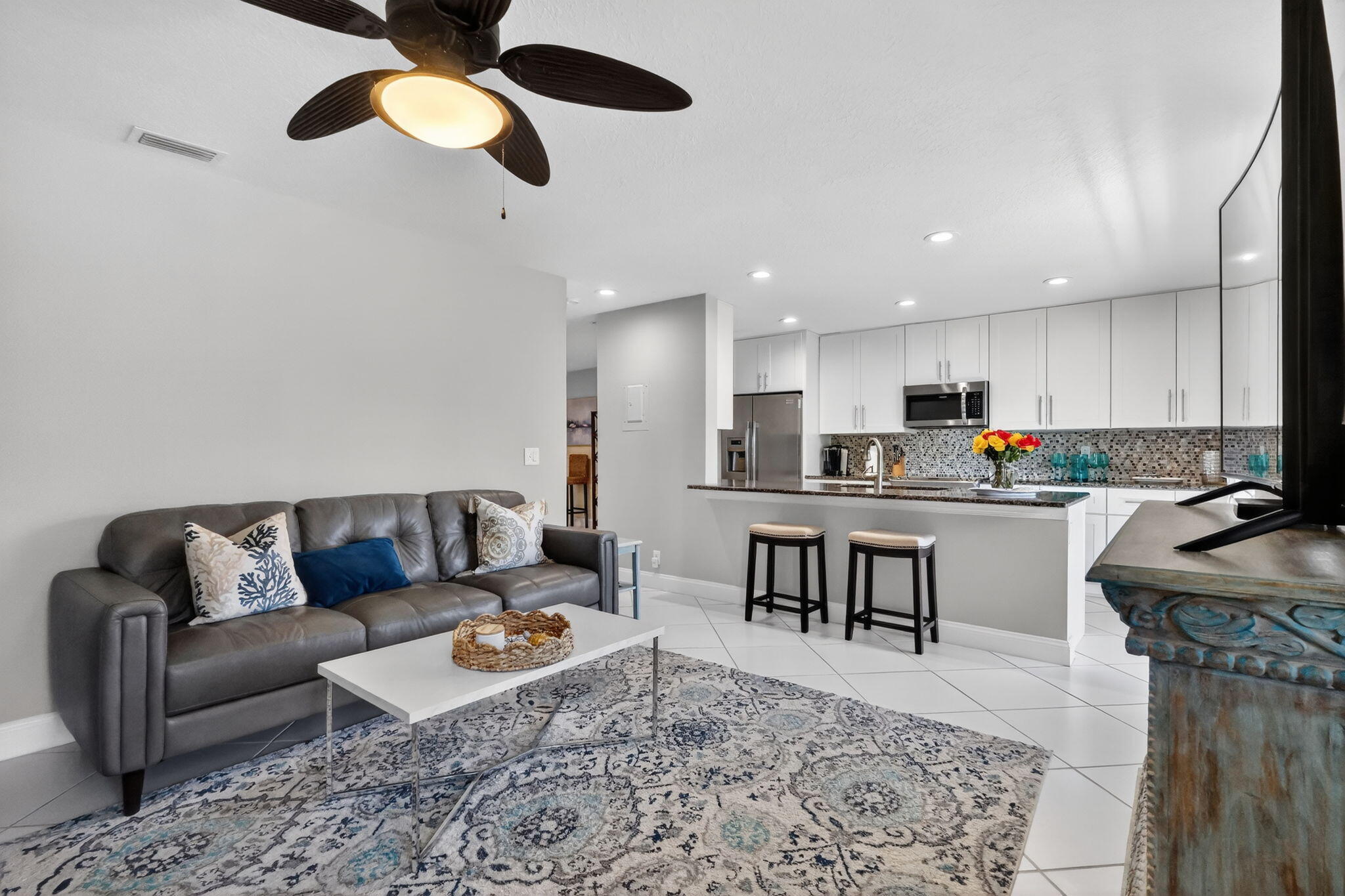 COURTYARD CONDO - Residential