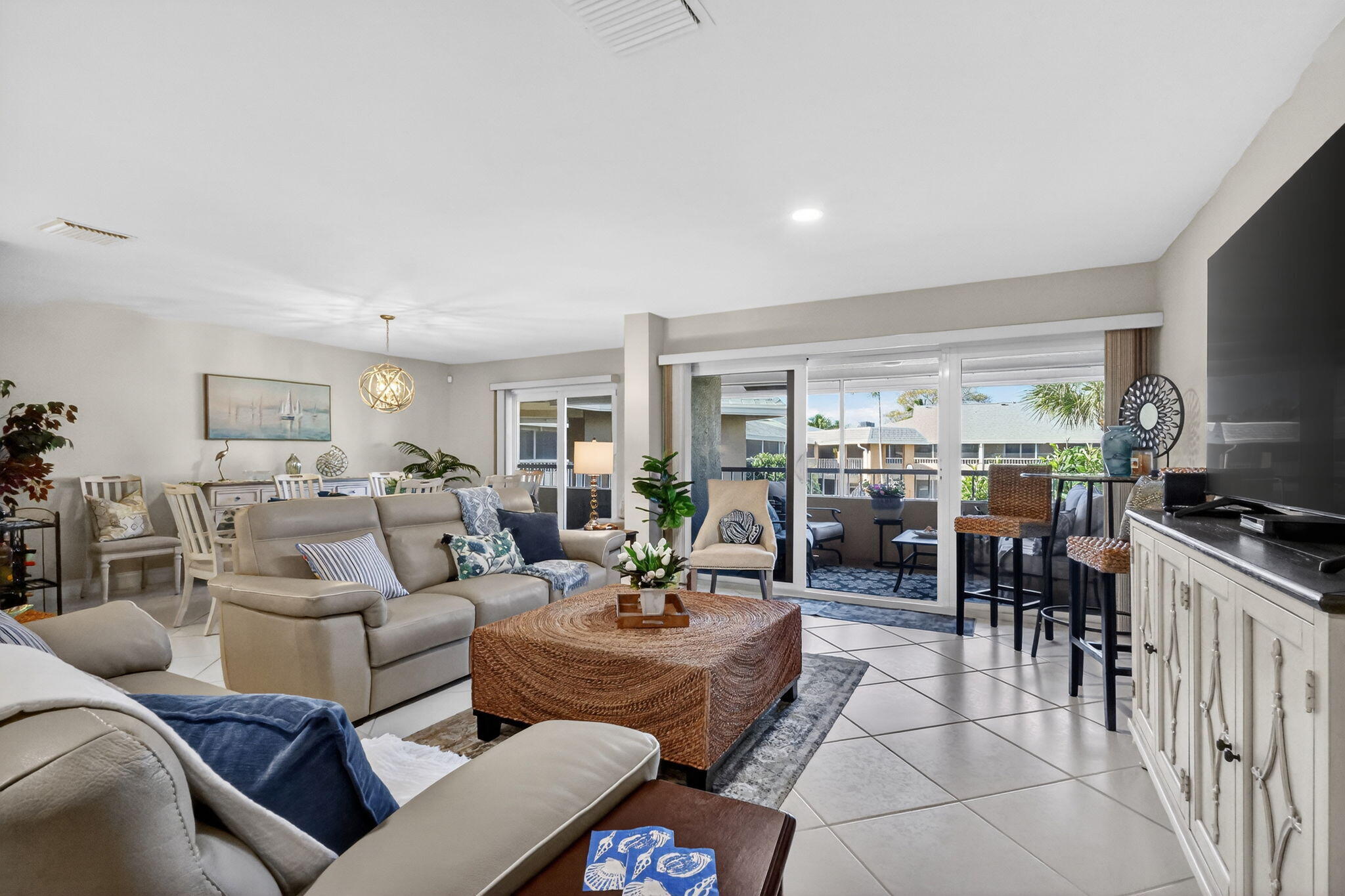 COURTYARD CONDO - Residential