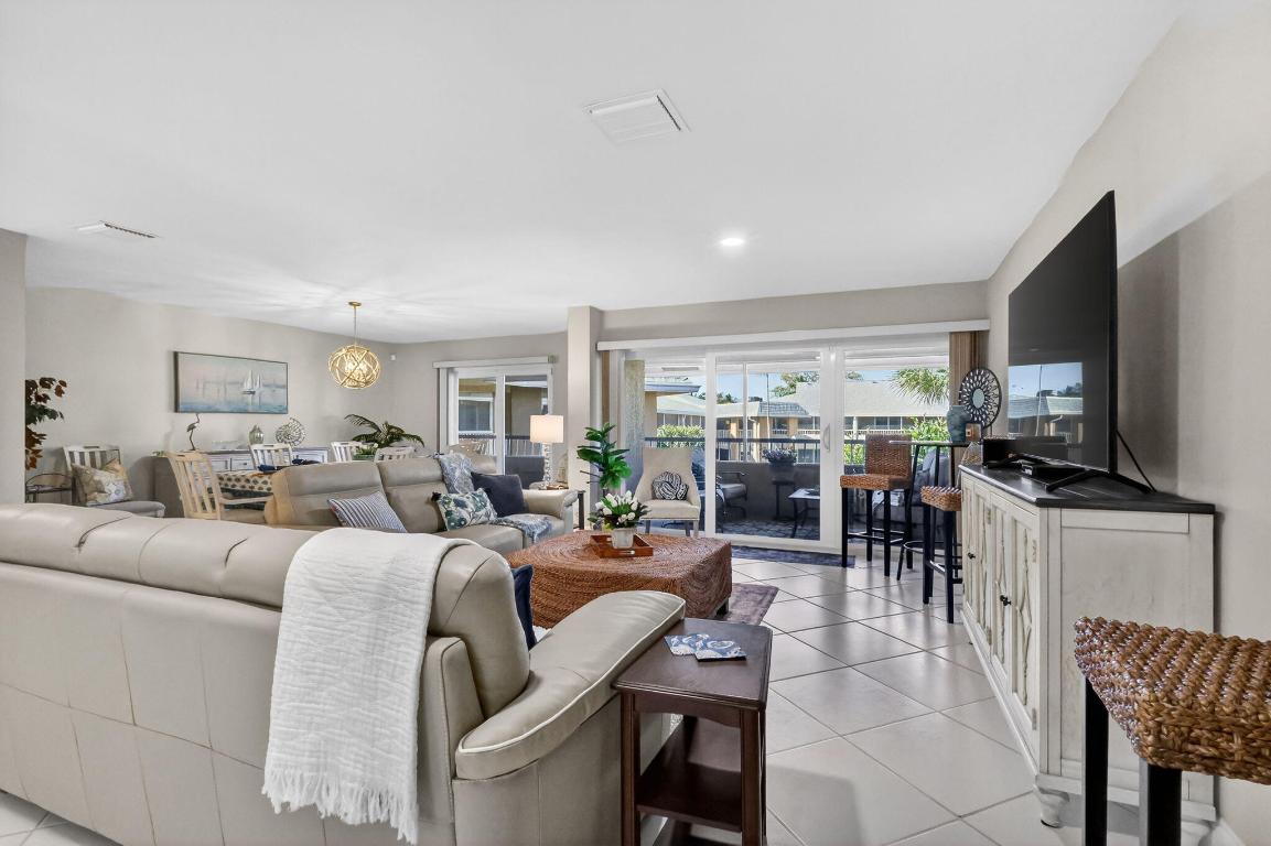 COURTYARD CONDO - Residential