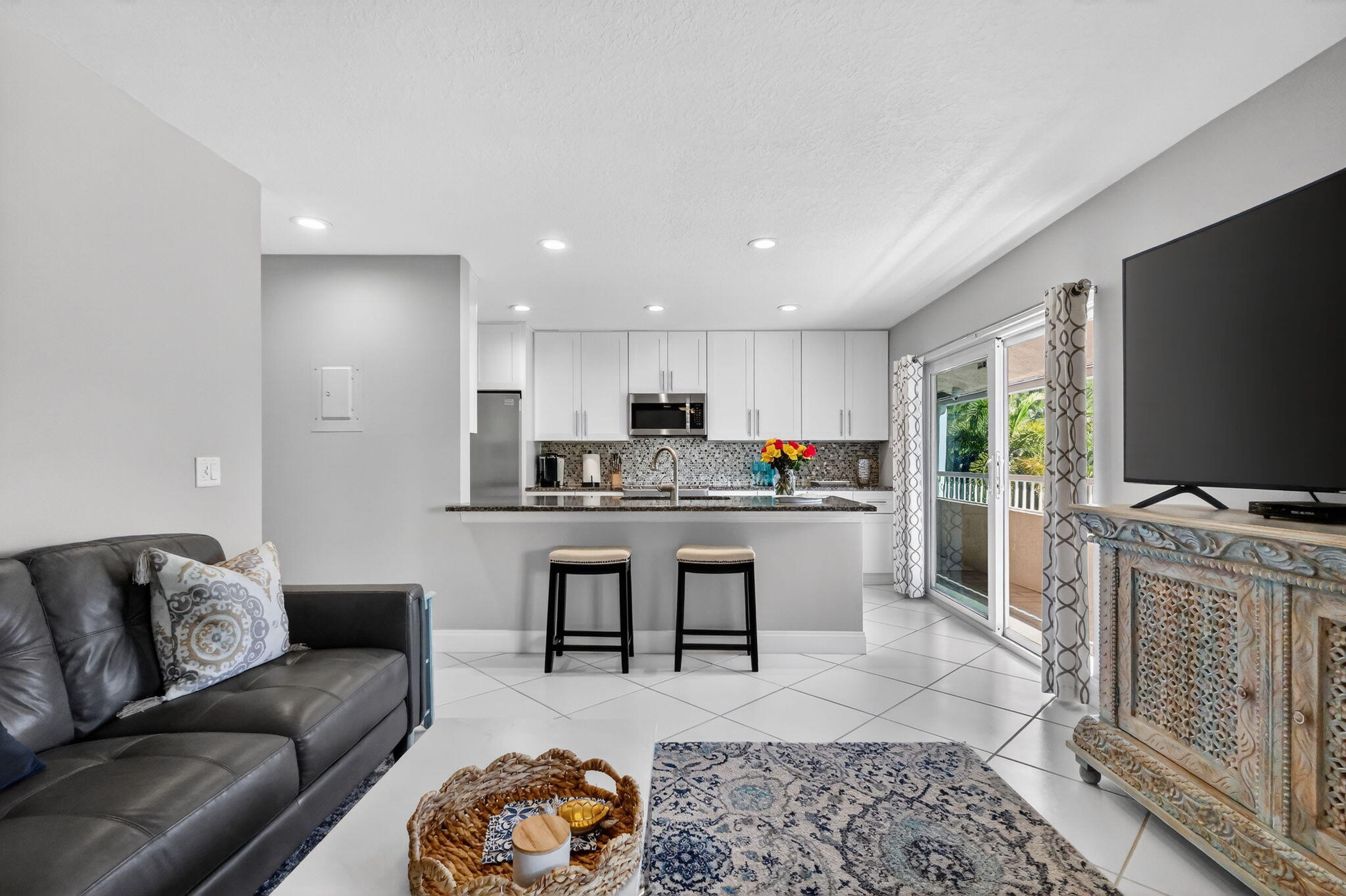 COURTYARD CONDO - Residential