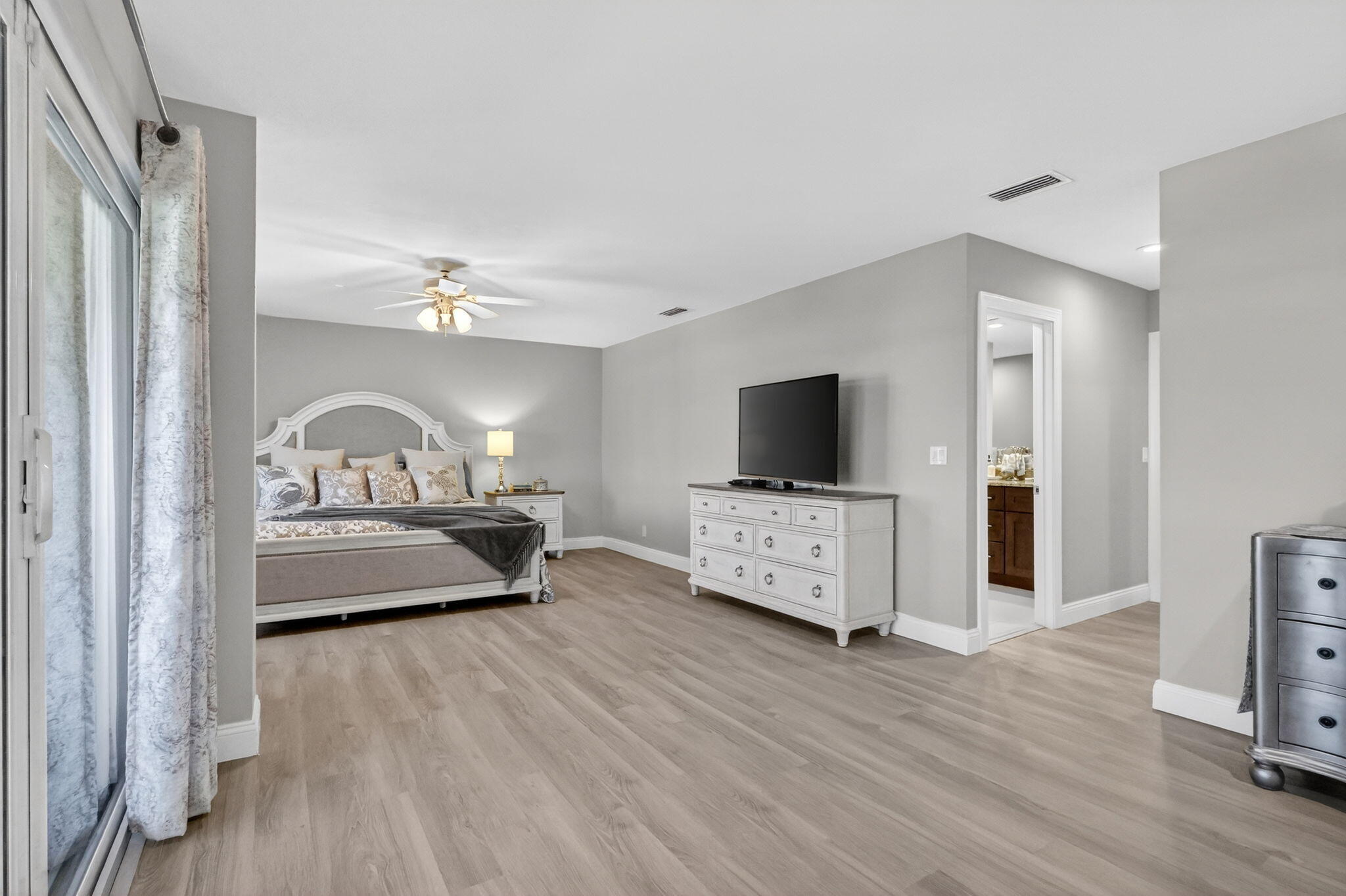 COURTYARD CONDO - Residential