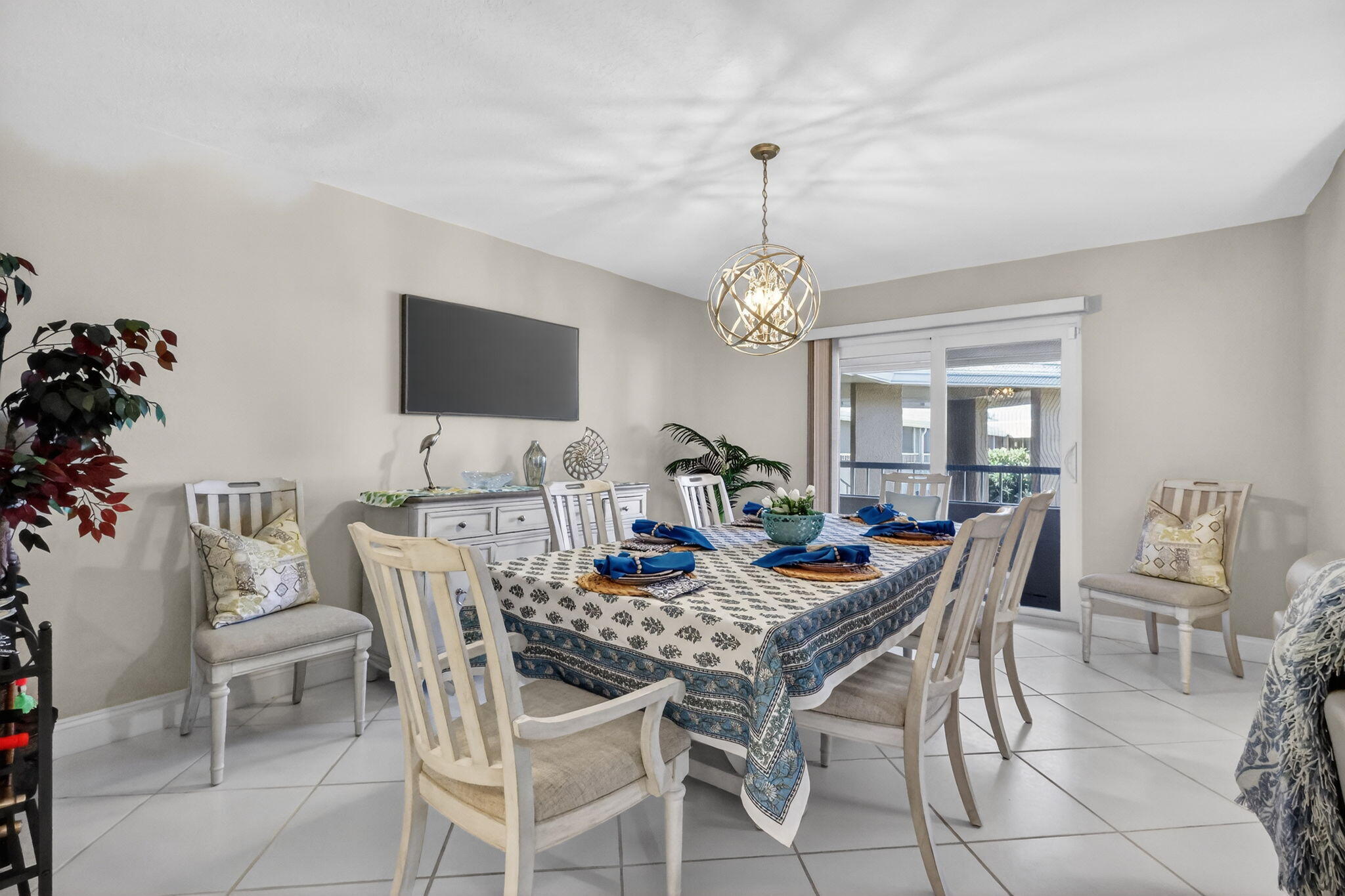 COURTYARD CONDO - Residential