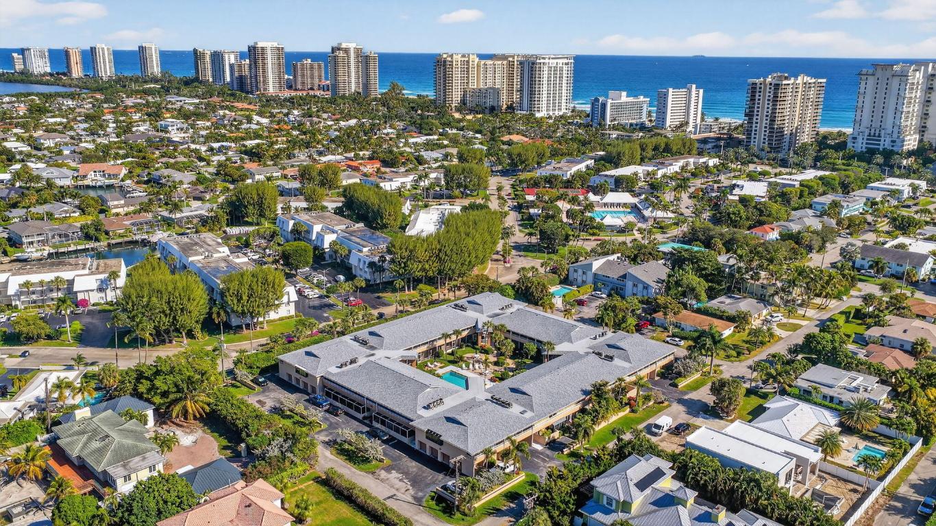 COURTYARD CONDO - Residential