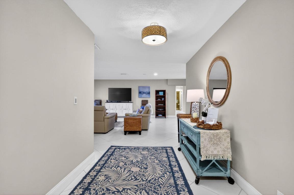 COURTYARD CONDO - Residential