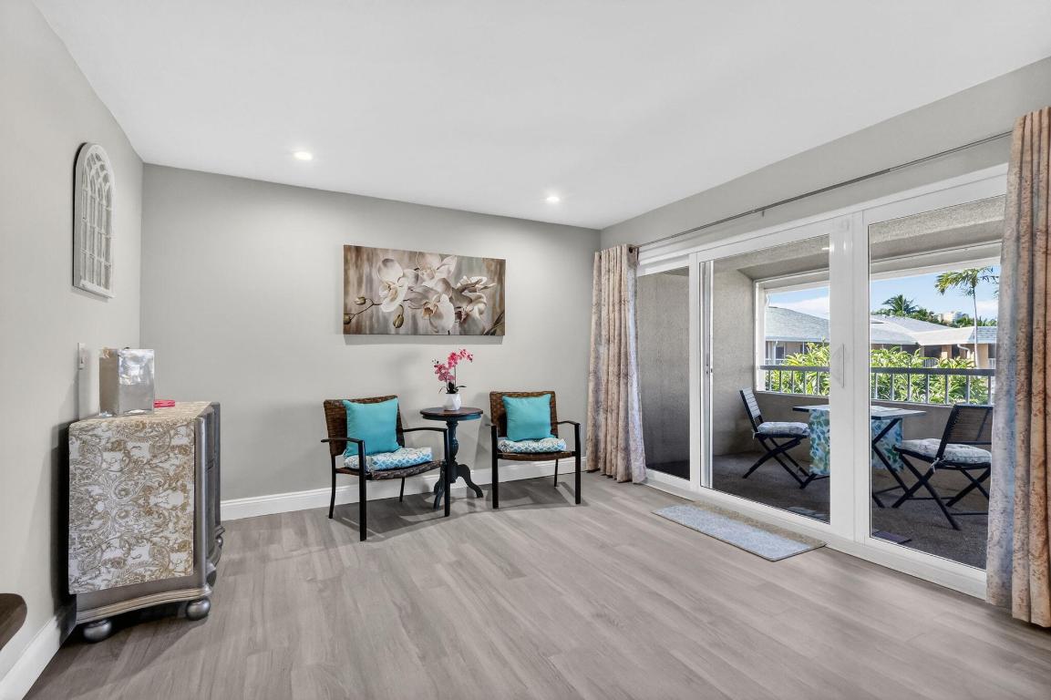 COURTYARD CONDO - Residential