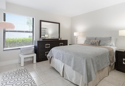 Tiny photo for 5800 Camino Del Sol #Apt 106, Boca Raton, FL 33433 (MLS # B26033833)