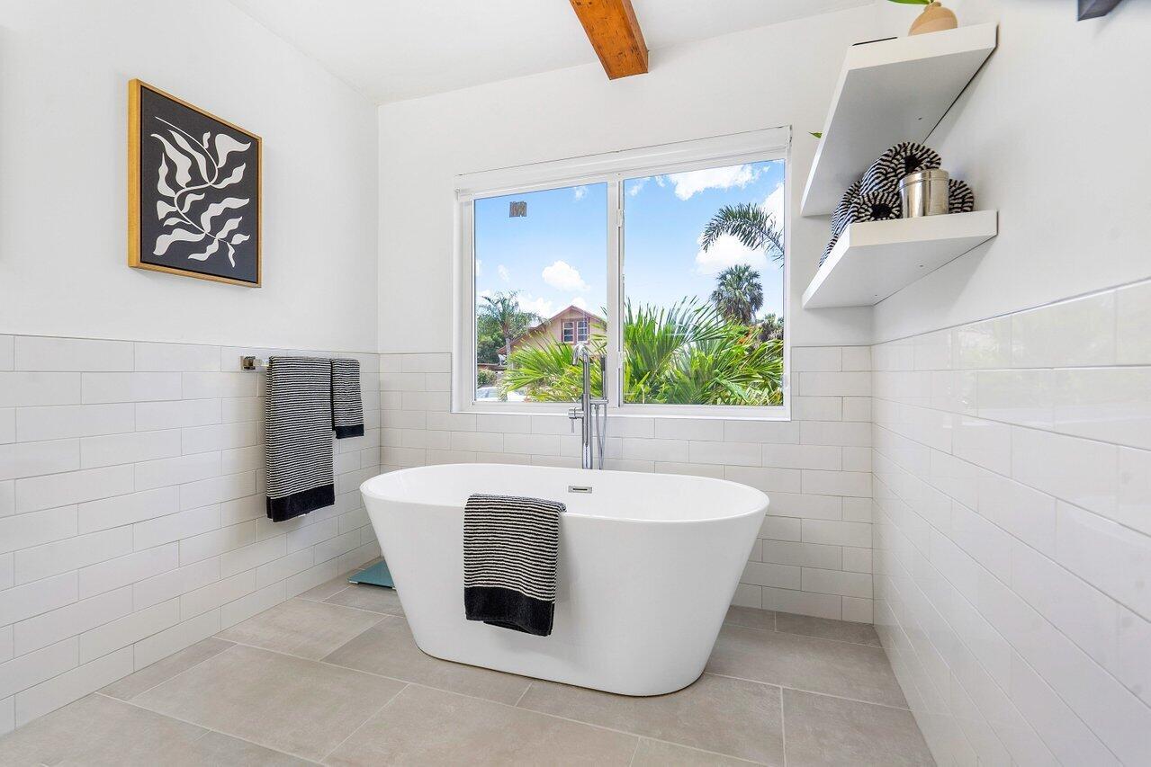 NORTH PALM BCH 1 - Residential