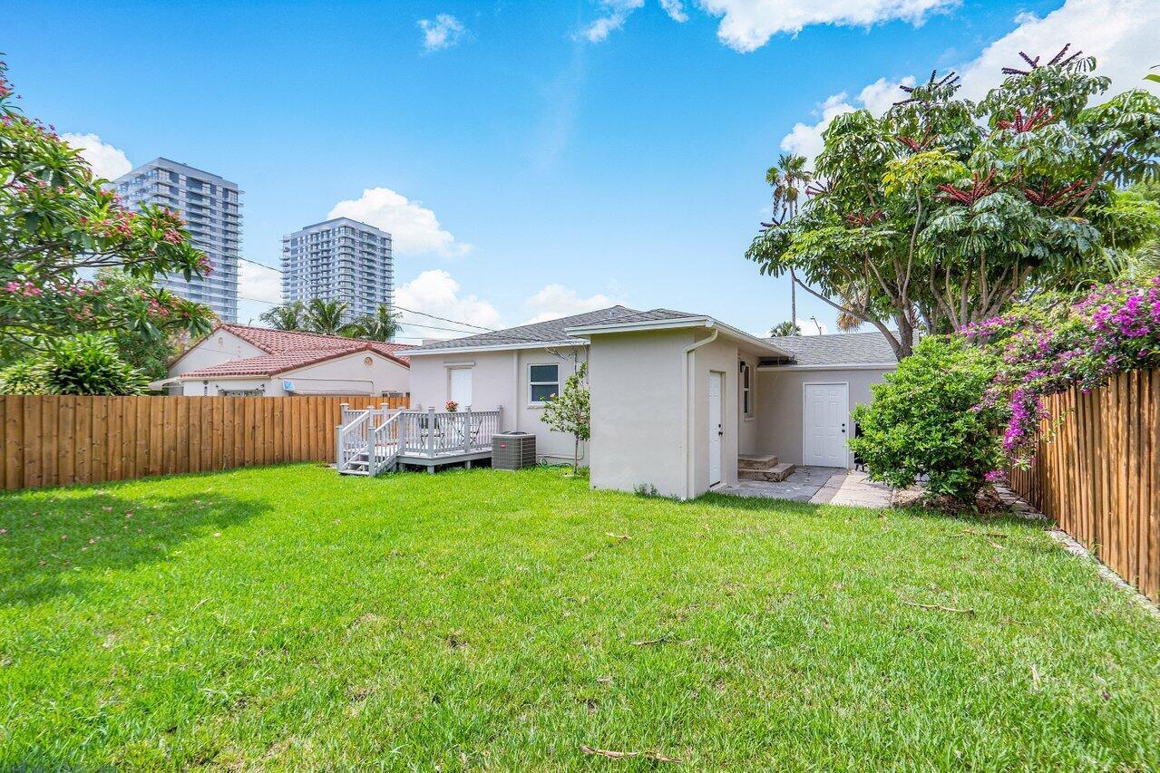 NORTH PALM BCH 1 - Residential