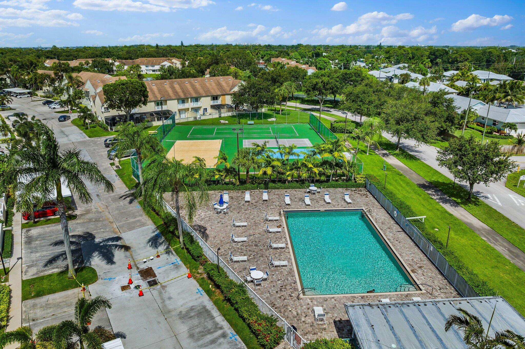 RIVERWALK 3 - Residential