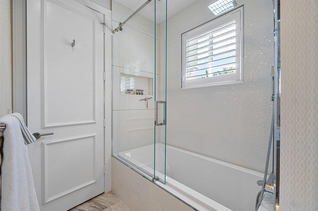 Windsor Bay - Residential