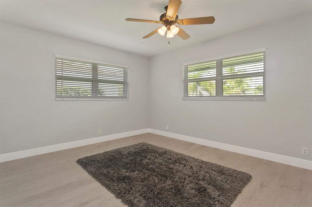 VENETIAN ISLES 3RD SEC - Residential