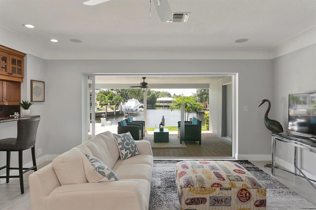 VENETIAN ISLES 3RD SEC - Residential