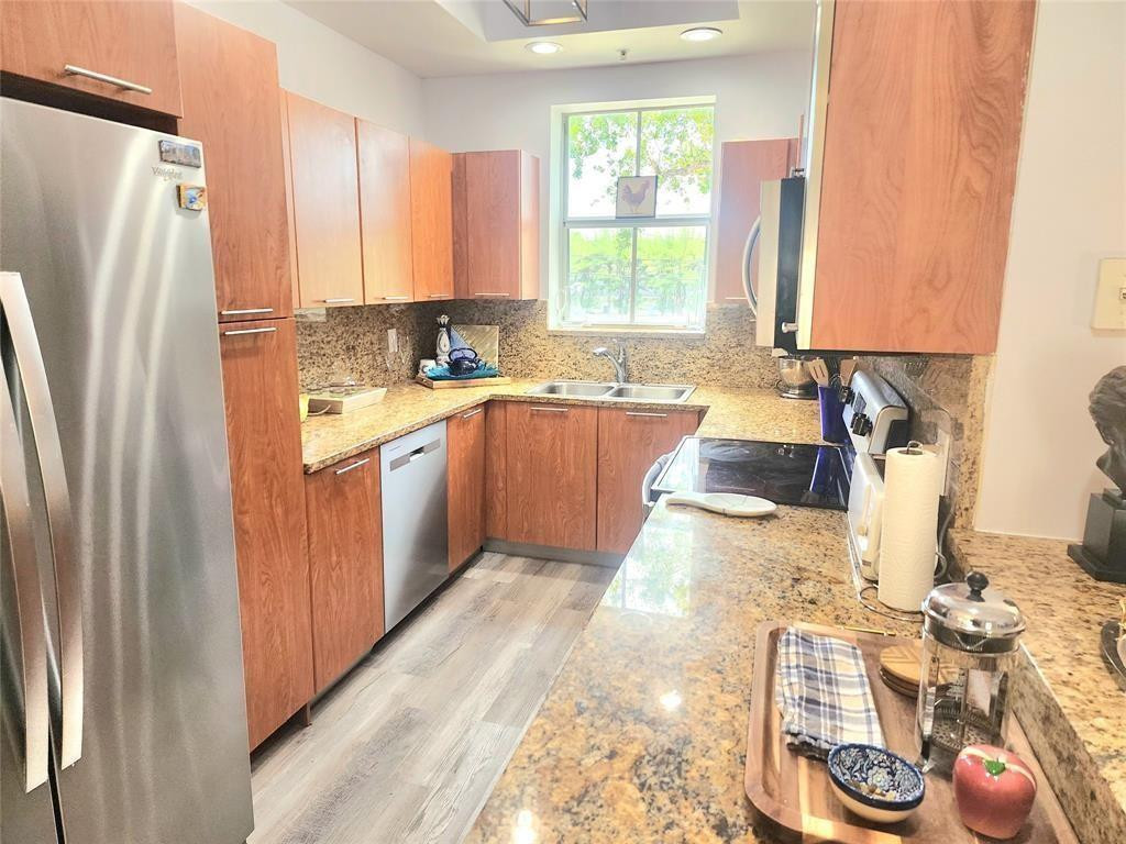 SHOAL CREEK AT LIGHTHOUSE POINT - Residential