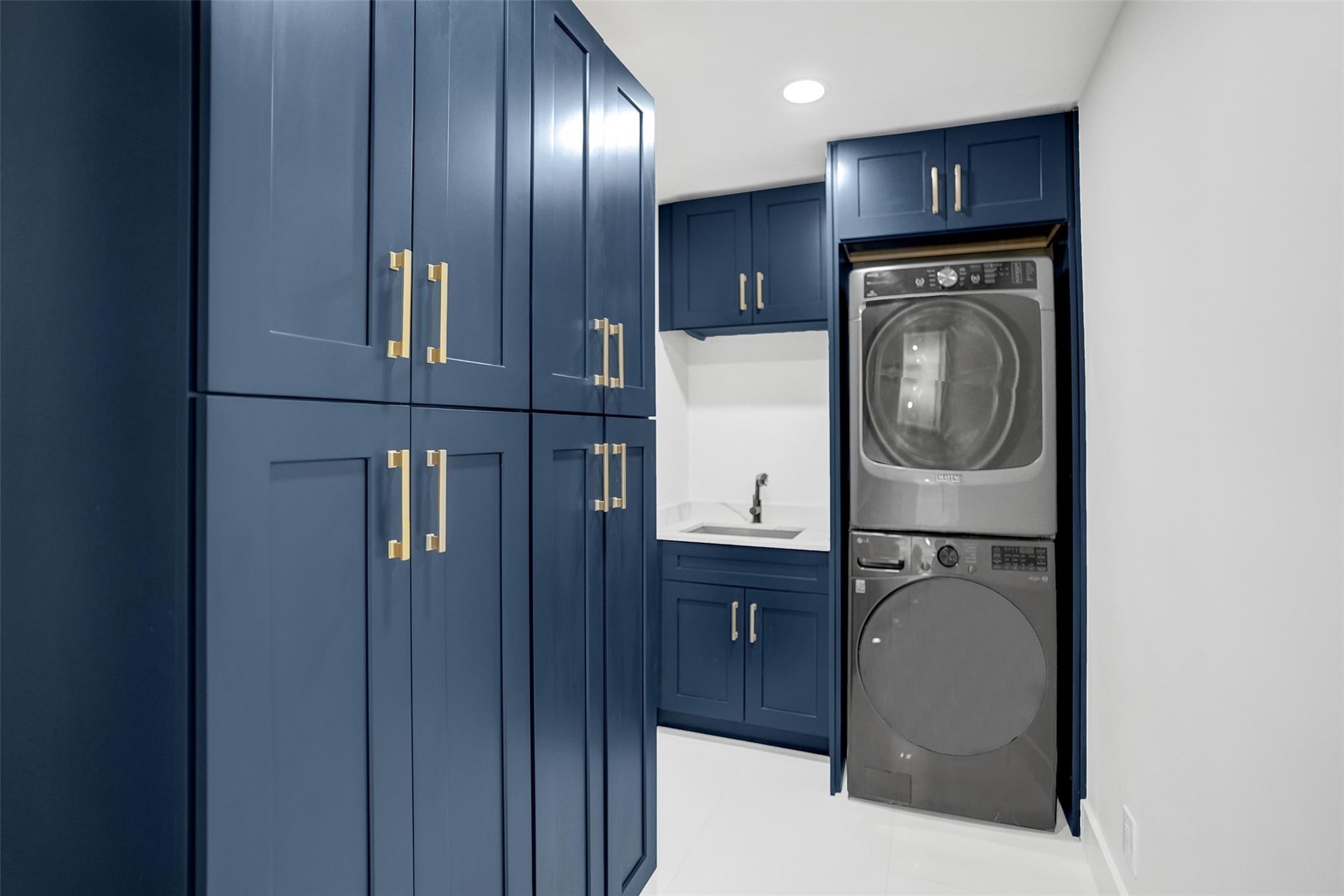 The Villas 56-7 B - Residential