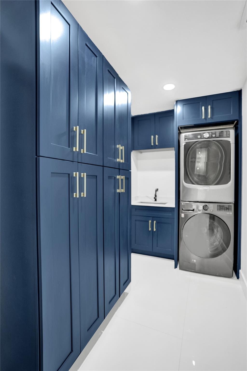 The Villas 56-7 B - Residential