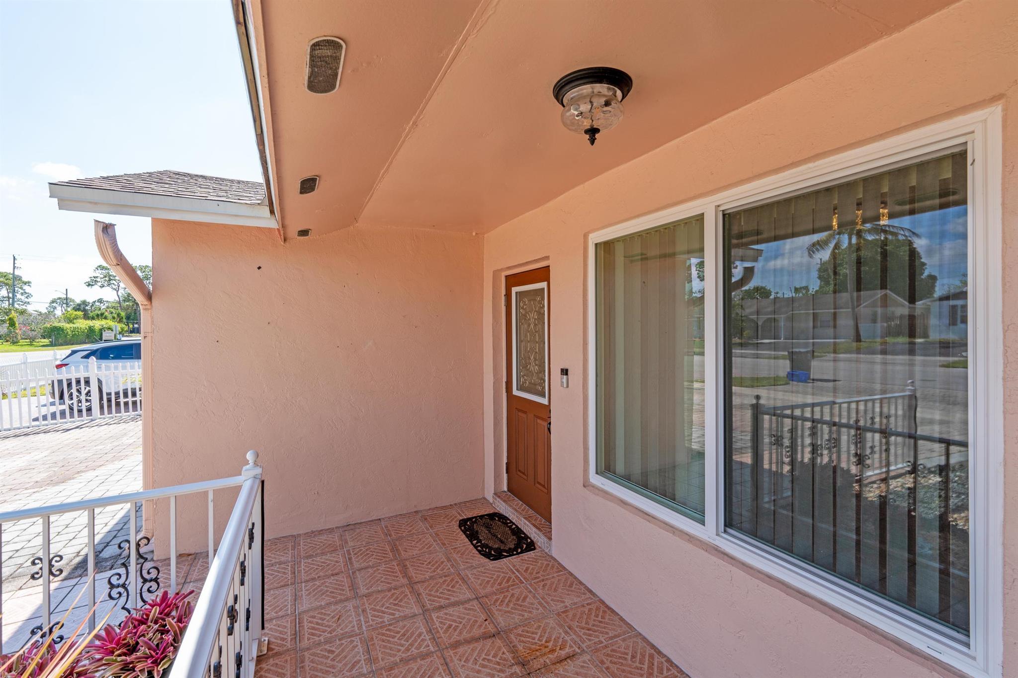 5082 Grant Lane